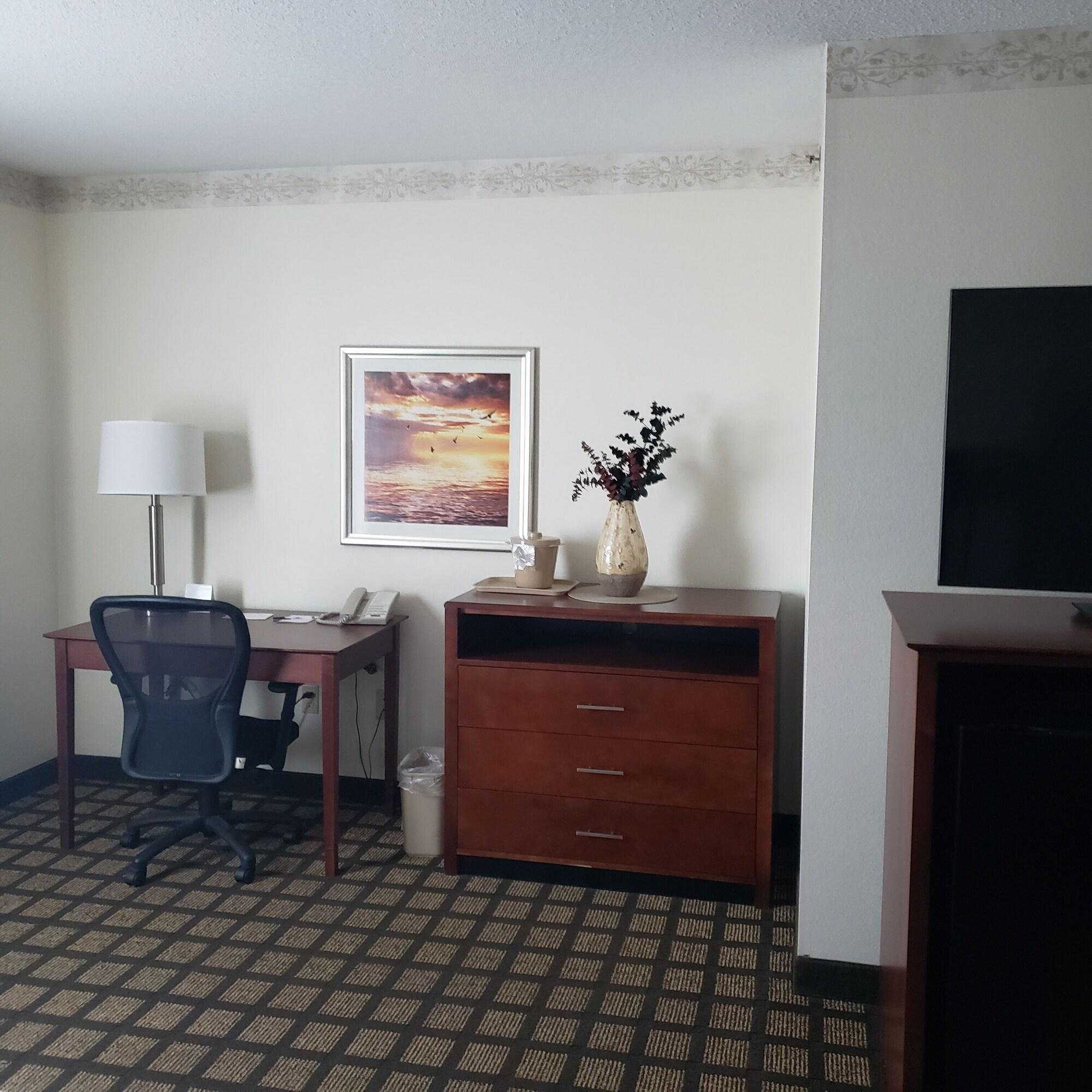 Baymont By Wyndham Mackinaw City Eksteriør billede