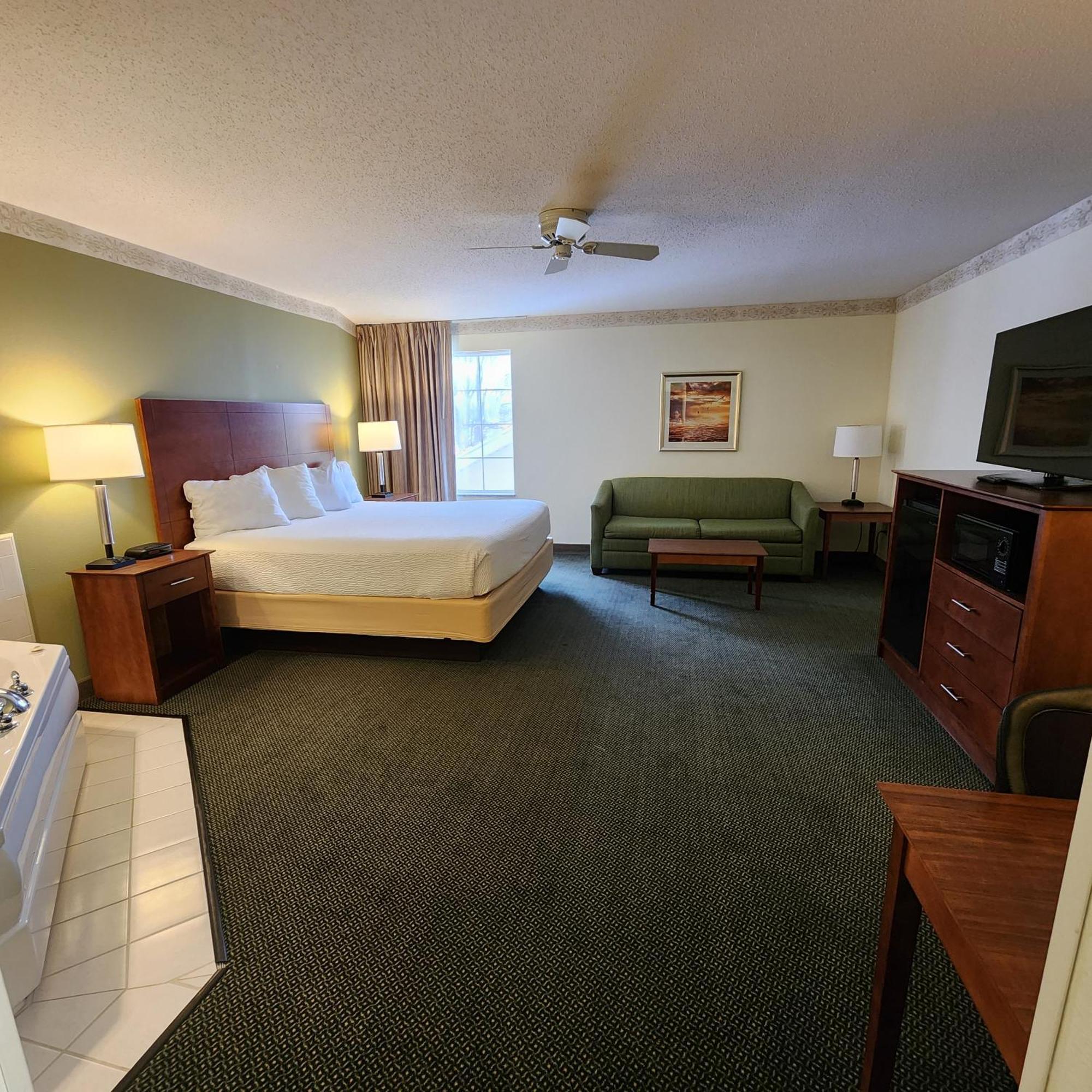 Baymont By Wyndham Mackinaw City Eksteriør billede