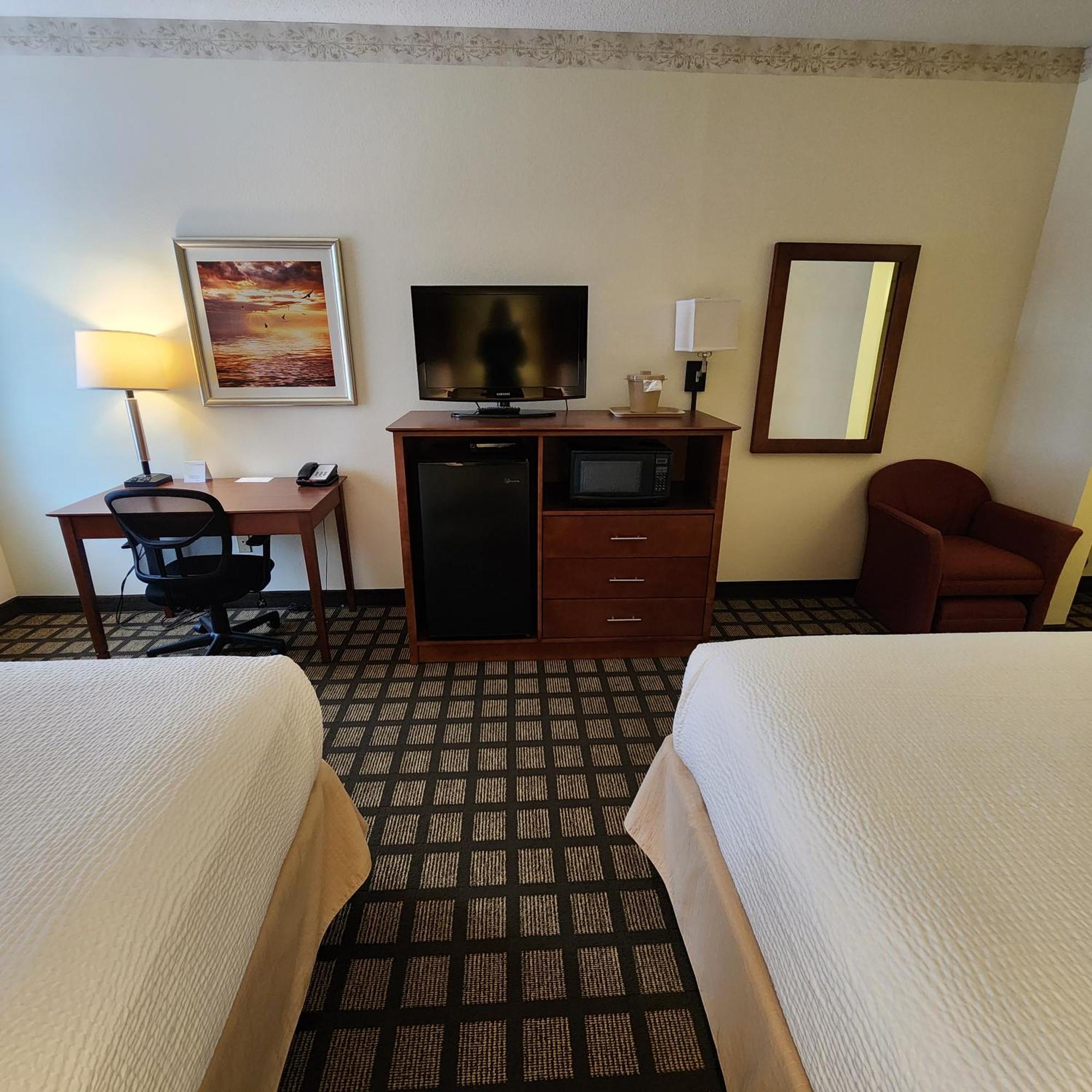 Baymont By Wyndham Mackinaw City Eksteriør billede